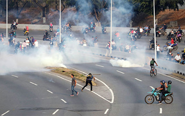 venesuelada-mitinqde-iki-gunde-5-nefer-olub