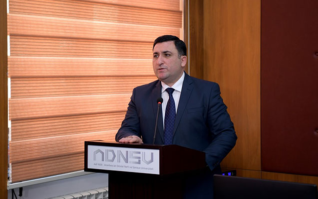 adnsu-da-heyder-eliyev-anildi