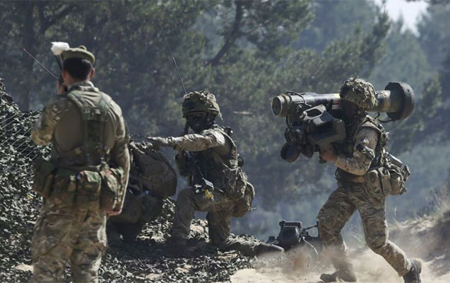 latviyada-herbi-bazada-partlayis-nato-esgeri-oldu