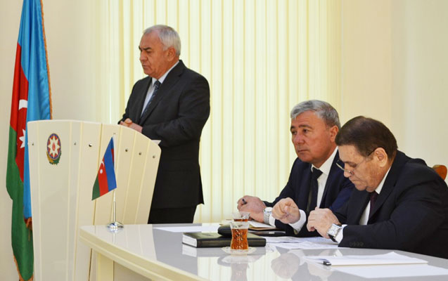 ali-aliyev-genis-hesabat-iclasi-kecirib