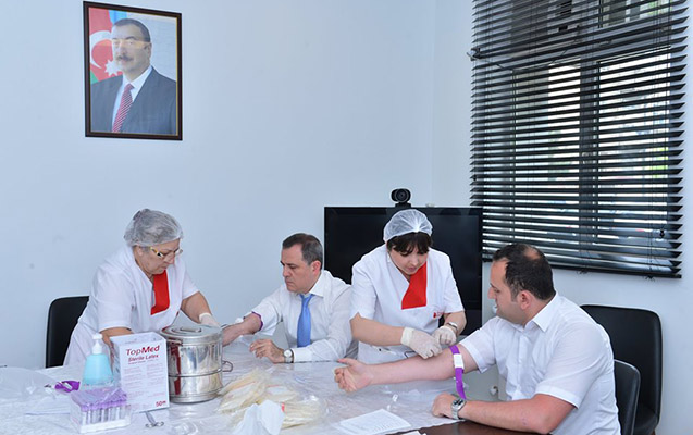 nazirlikde-qanverme-aksiyasi-kecirildi