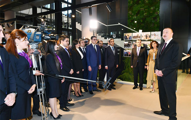 dord-ayda-vergi-ve-gomruk-orqanlari-400-milyonadek-elave-vesait-toplayib