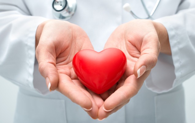 taninmis-kardioloqdan-oruc-tutanlara-xeberdarliq