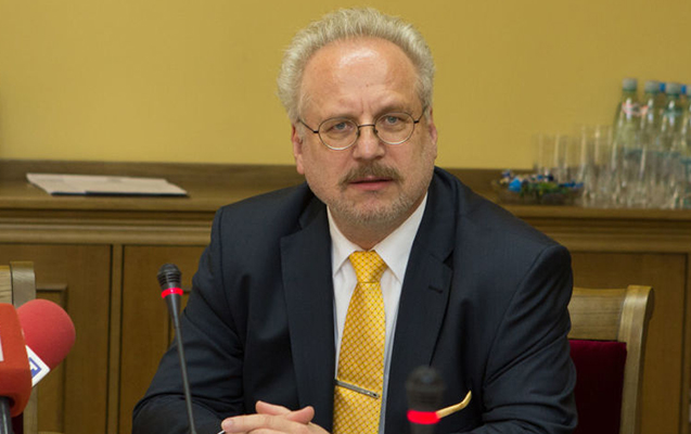 64-yasli-hakim-latviyanin-prezidenti-secildi
