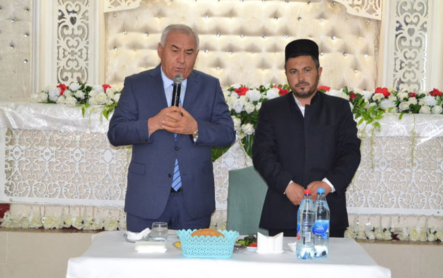 fuzulide-iftar-sufresi-teskil-edilib