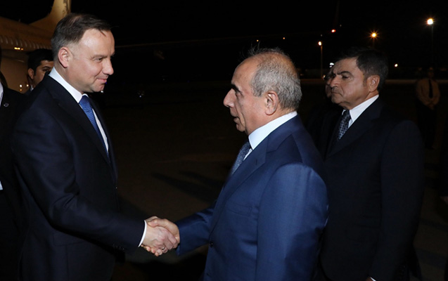 polsa-prezidenti-azerbaycana-resmi-sefere-gelib