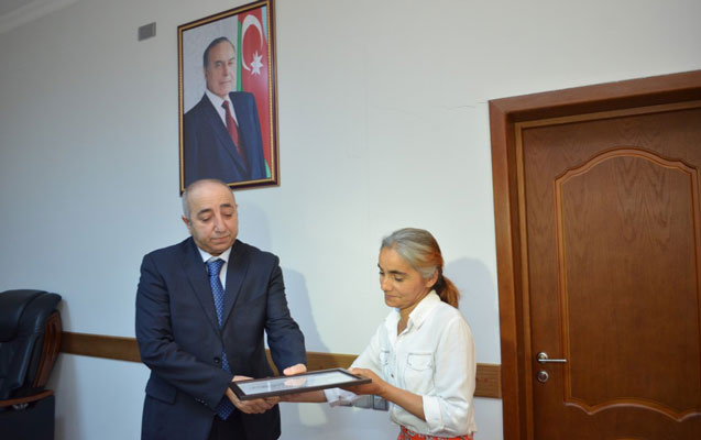 kurdemirde-su-teserrufati-iscilerinin-pese-bayrami-qeyd-olunub