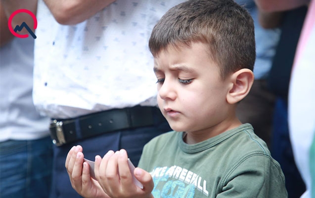 baki-mescidlerinde-bayram-namazi-qilinib