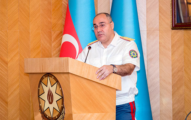 konullu-gomrukculerle-gorus-kecirilib