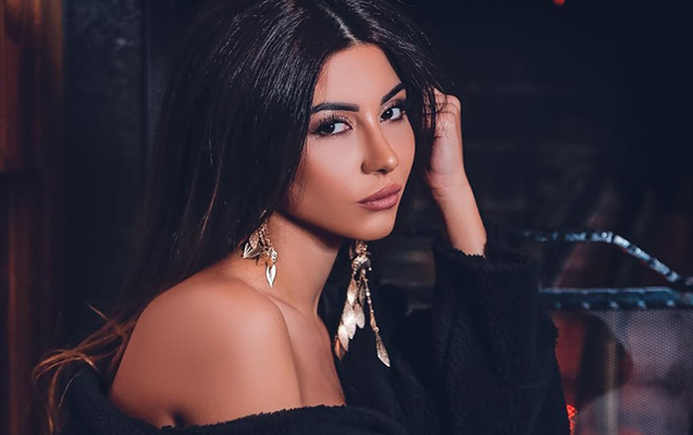 o-qeder-aciz-deyilem-ki-kiminse-sevgilisini-elinden-alim