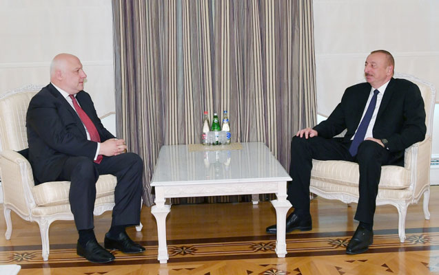 prezident-tseretelini-qebul-edib