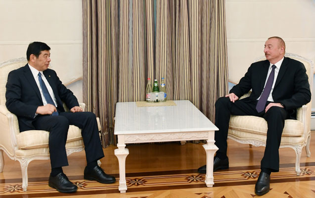 prezident-mikuriyani-qebul-etdi