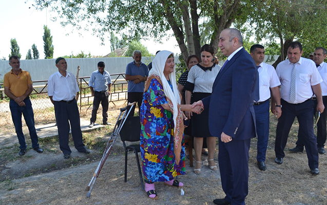 kurdemirin-erseli-kendinde-seyyar-qebul-kecirildi
