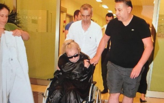 evliliyi-36-saat-ceken-zerrin-ozer-xestexanaliq-oldu