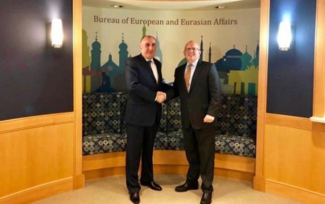elmar-memmedyarov-abs-dovlet-katibinin-muavini-ile-gorusub