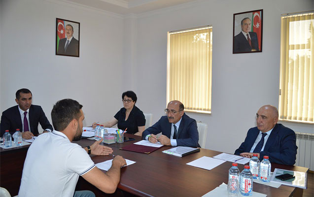 nazir-ve-muavinleri-vetendaslari-qebul-etdi