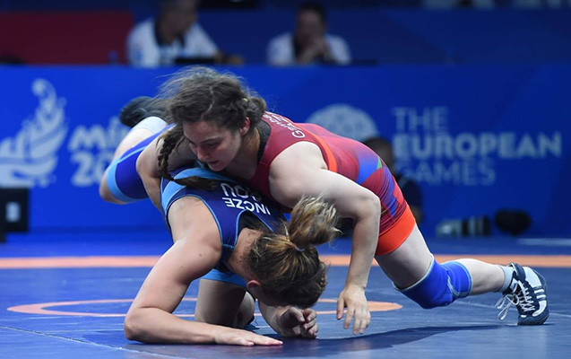 daha-bir-qadin-gulescimiz-finalda