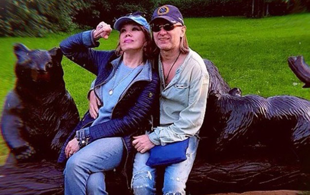 sevgilisi-siqareti-tergitmedi-toylari-texire-dusdu