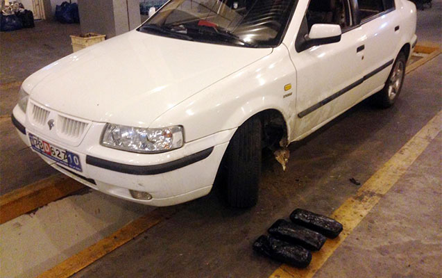 irandan-azerbaycana-psixotrop-madde-kecirmek-isteyen-tutuldu