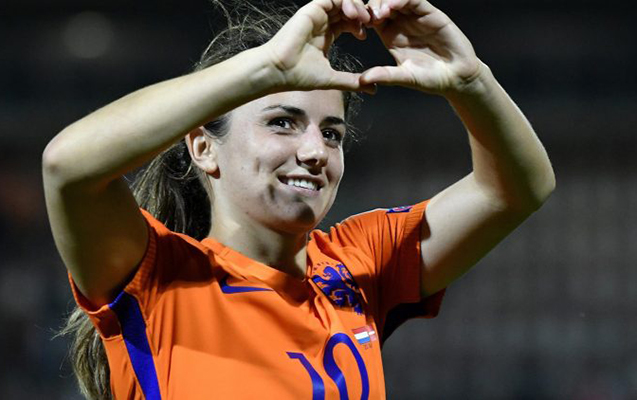 bas-mesqci-de-lezbiyandir-futbolcular-da