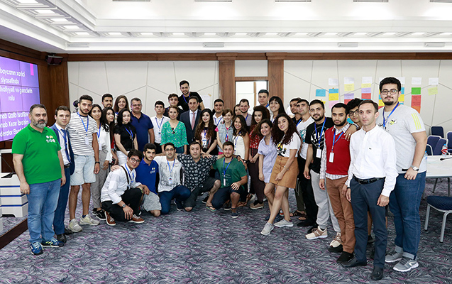 azerbaycanli-diplomatlar-ii-yay-dusergesinde