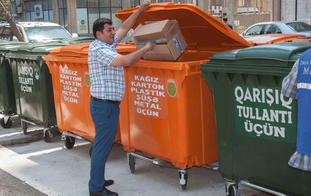 bakida-tullantilar-ucun-yeni-cesidleme-konteynerleri-qoyulur