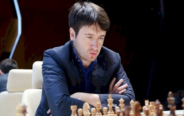 teymur-recebov-bu-defe-de-hec-hece-oynadi