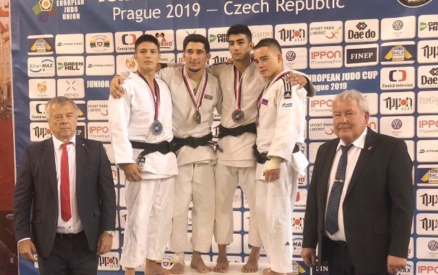 cudocularimiz-1-gunde-3-medal-qazandi