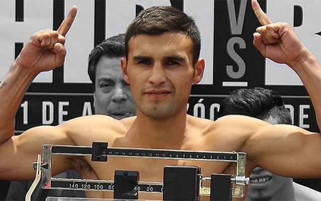 daha-bir-bokscu-rinqde-oldu