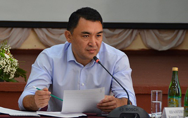 resul-sultanovla-maliyye-naziri-saxlanildi