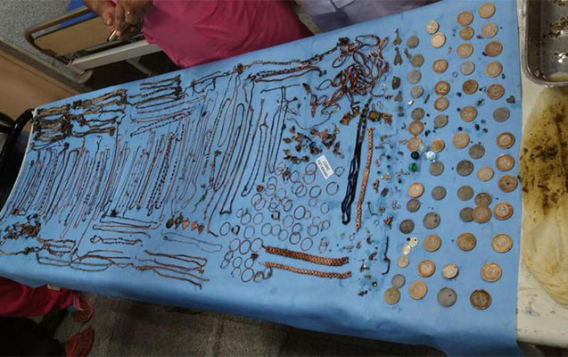 qarin-agrisiyla-hekime-getdi-medesinden-qir-qizil-cixdi