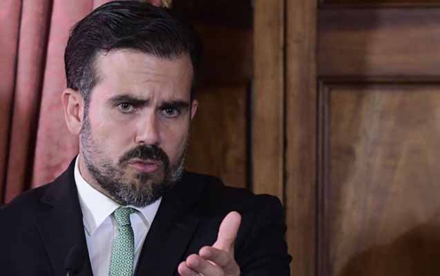 qadinlari-tehqir-eden-qubernator-istefa-verdi