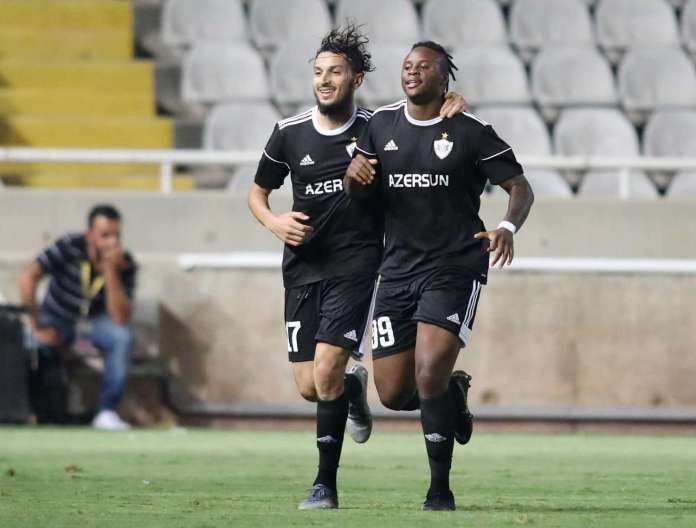 zubirin-meneceri-apoel-i-ele-saldi