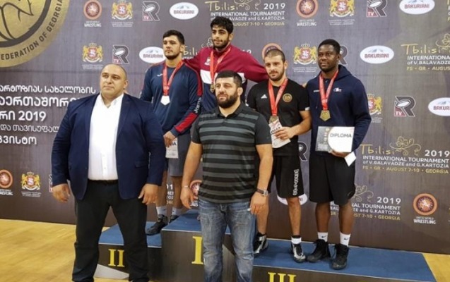 gulescilerimiz-daha-5-medal-qazandi