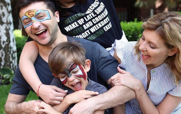 zelenskinin-oglu-birinci-sinfe-getdi