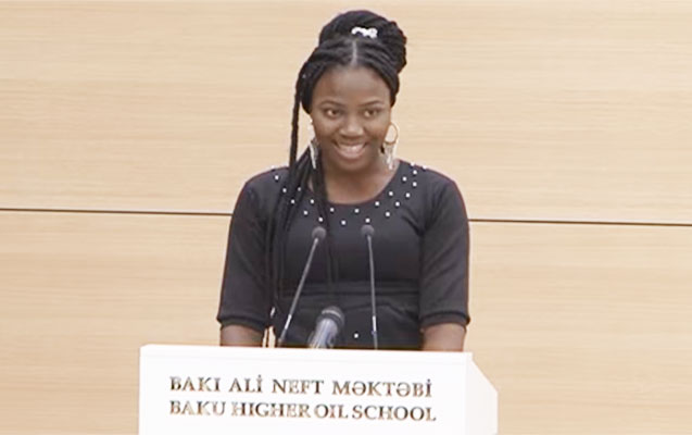 nigeriyali-telebe-azerbaycan-dilini-5-gune-oyrendi