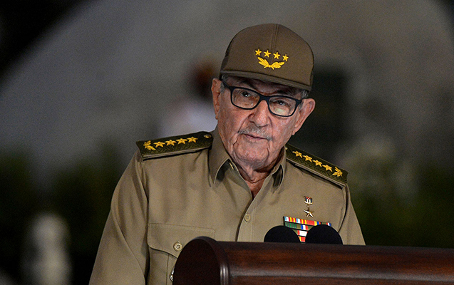 abs-raul-kastroya-ve-usaqlarina-sanksiya-qoydu