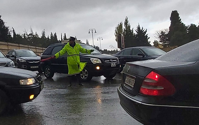 yol-polisinden-suruculere-muraciet