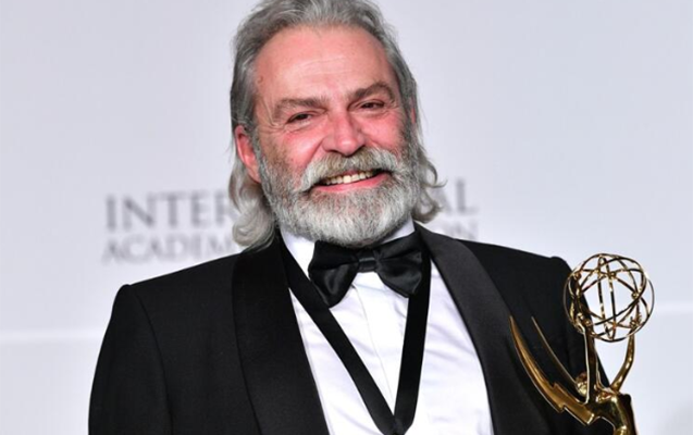 emmy-alan-ilk-turk-aktyor-oldu