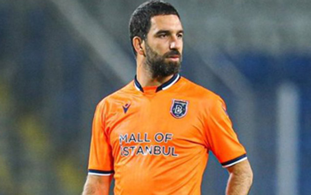 arda-turan-basakseherden-ayrildi