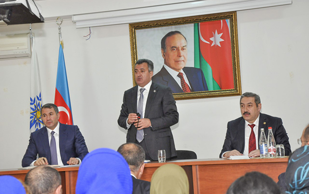 abdin-ferzeliyev-sakinlerle-gorusdu