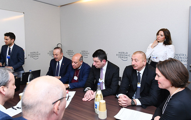 ilham-eliyev-davosda-iclasda