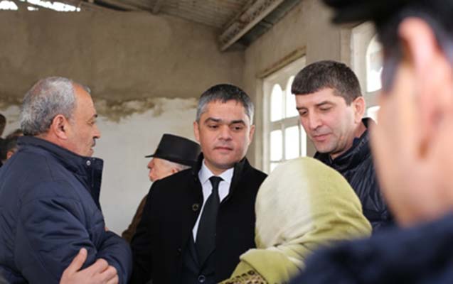 biz-sesimizi-resad-camalova-vereceyik