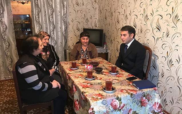 sehriyar-bayramov-sehid-ailesini-ziyaret-etdi
