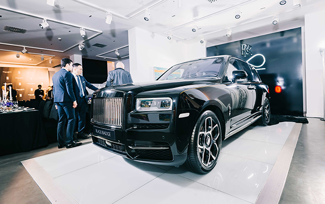 rolls-royce-motor-cars-baku-yeni-avtomobilini-teqdim-etdi