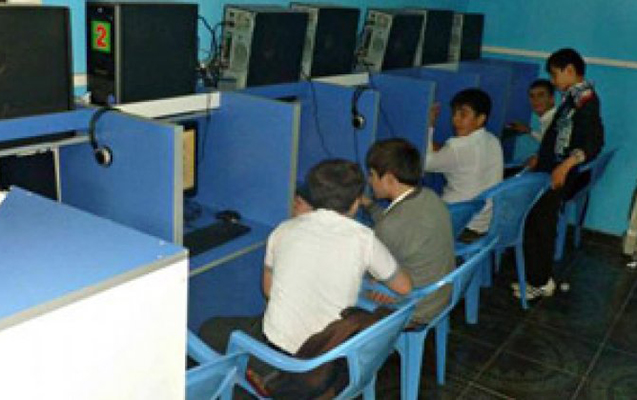 tehsilden-yayinan-usaqlara-gore-internet-klublarda-reyd-kecirilir