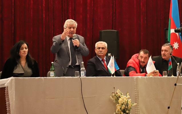 sabir-rustemxanlinin-secicilerle-gorusunde-izdiham