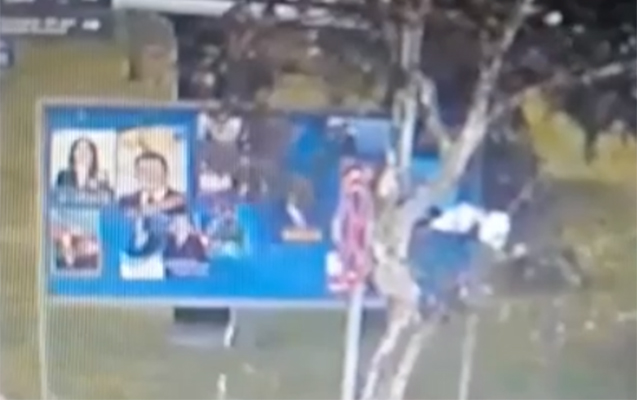 bextiyar-haciyevin-plakatini-kulek-qoparib