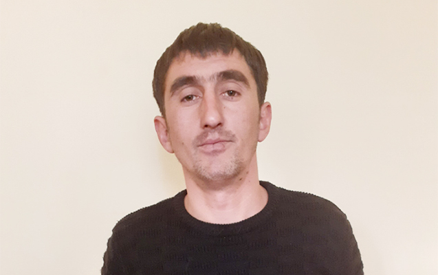bibisinin-evinden-18-minlik-ogurluq-etdi