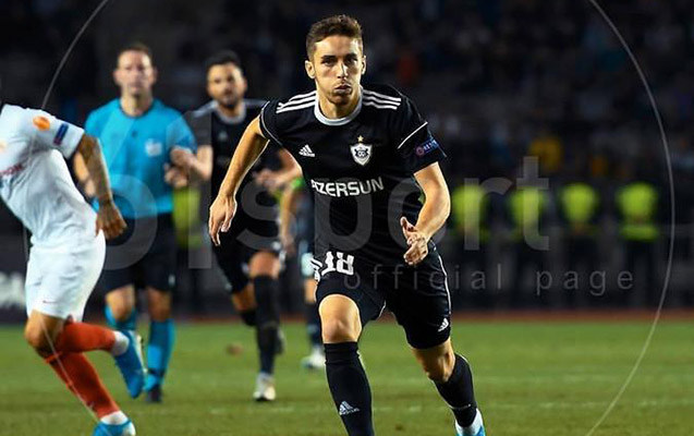 qarabag-futbolcularini-milliye-buraxmadi